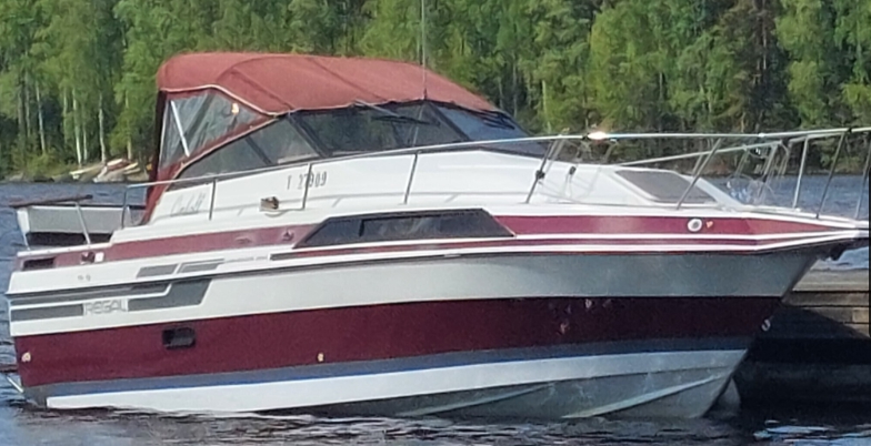 Regal 255XL AMASSADOR